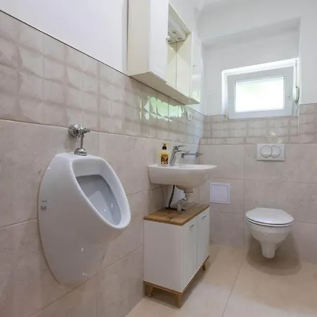 Appartement With Parking Spaces Kastel Novi, - 21085 Kaštela